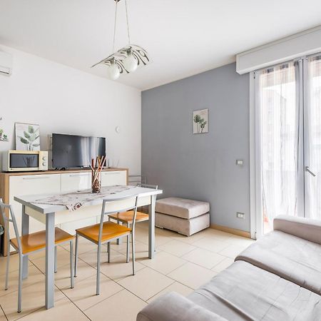 Stile E Comfort In Citta Con Wi-Fi Carpi Exterior photo